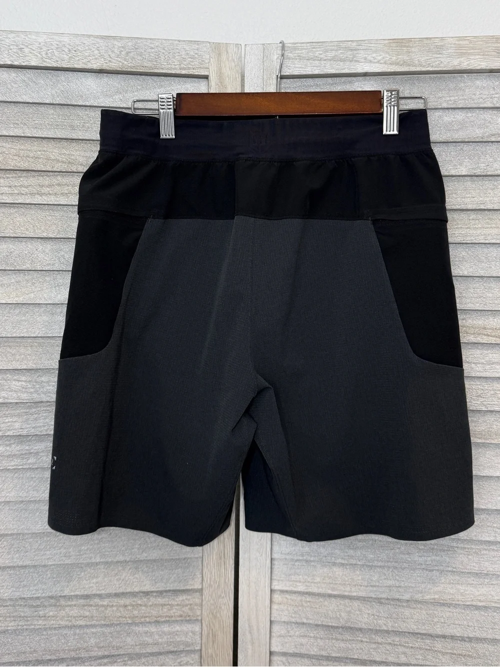 Lululemon Men’s Cargo Training Shorts | Medium | Black/Gray | Rare Utility Style